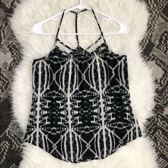 Strappy tank - Picture 1 of 1